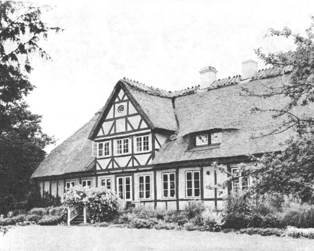(Foto). Præstegården i Hørup. Opført i 1760’erne.