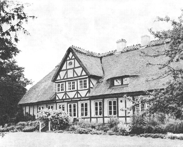 (Foto). Præstegården i Hørup. Opført i 1760’erne.