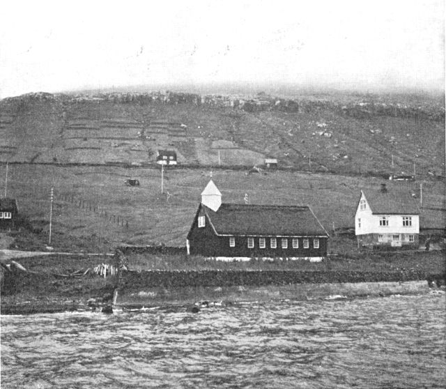 (Foto). Kirken i Kollafjørður.