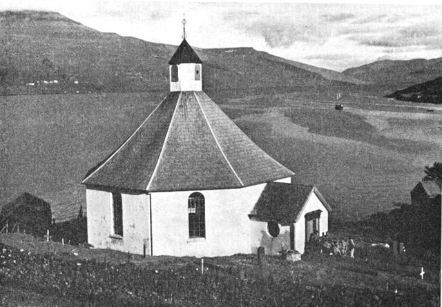 (Foto). Kirken i Haldarsvík.